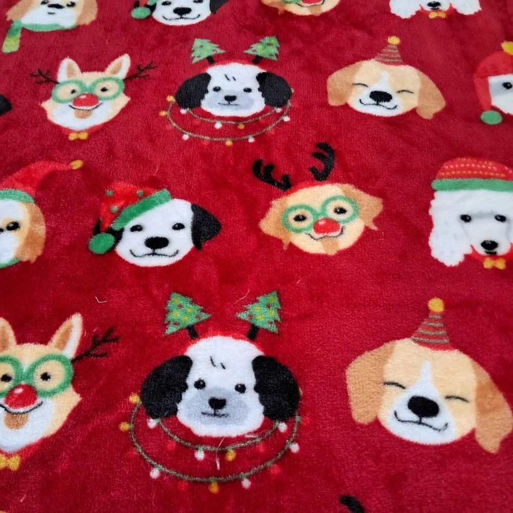 Holiday Time‎ Red Christmas Dog Lovers Plush Fleece Throw Blanket 50x60
